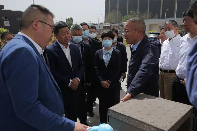 河北省副省長胡啟生一行蒞臨高邑公司調研配圖2.png