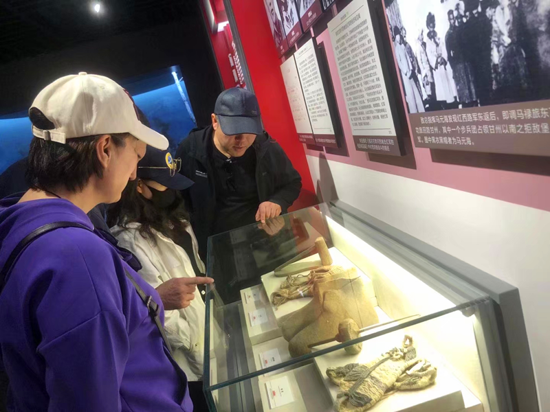 玉門公司開展“聆聽黨史故事、傳承紅色基因”主題黨日活動圖2.png