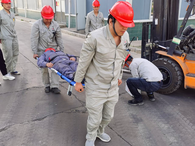 鑫爾特叉車演練-配圖3.png