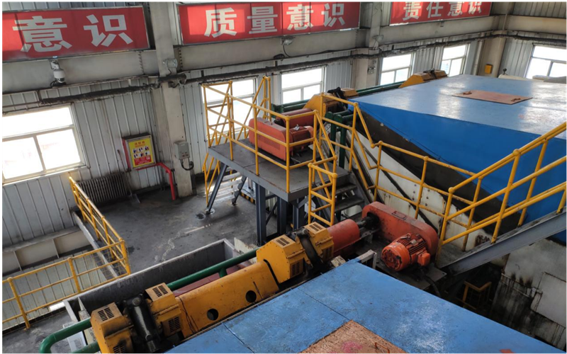 選煤公司韓家灣選煤廠：勠力同心“戰(zhàn)”酷暑，安全生產(chǎn)“不放假”-1.png
