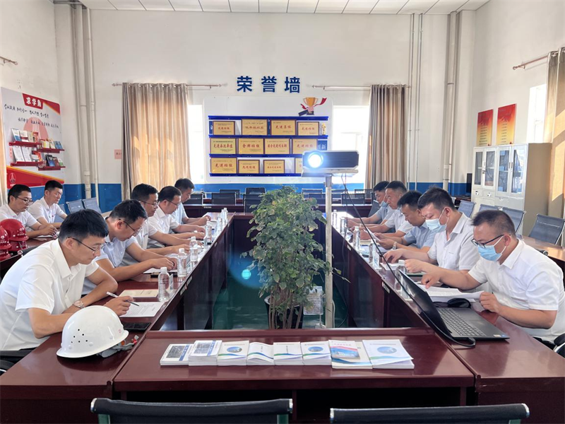 檸條塔礦業(yè)公司機電維修中心到神木分公司曹家灘項目參觀交流-1.png