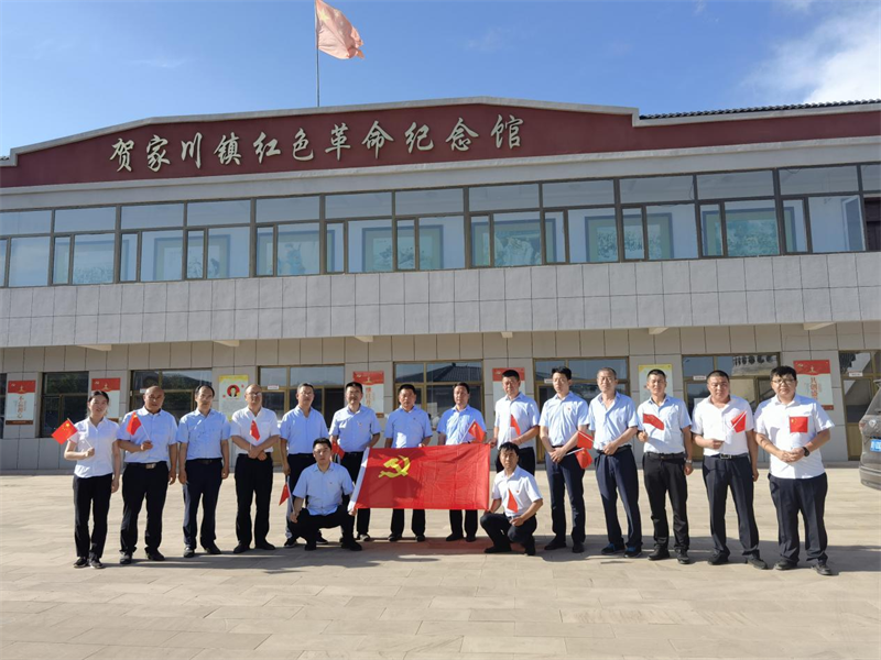 選煤公司陜北黨小組開展“黨在我心中，永遠(yuǎn)跟黨走”主題黨日活動(dòng)-5.png